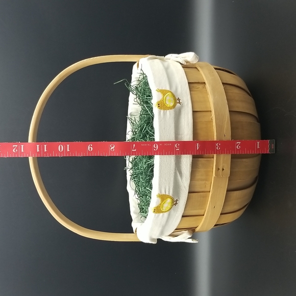 2 Decorative Wood Spring Baskets with 18 Decorative Eggs 5 Chicks & 1 Eggholder - Picture 7 of 15